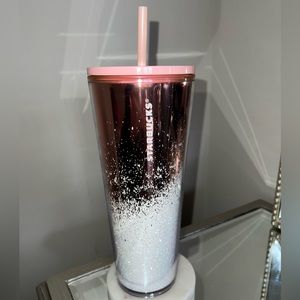 Starbucks Holiday 2019 Cascading Snow Glitter Rose Gold Tumbler Straw Lid, 24 oz